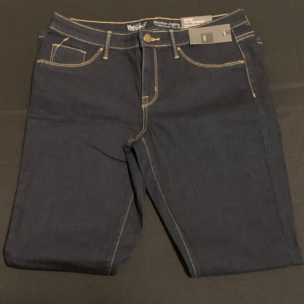 Mossimo (Target) Mid-Rise Jegging